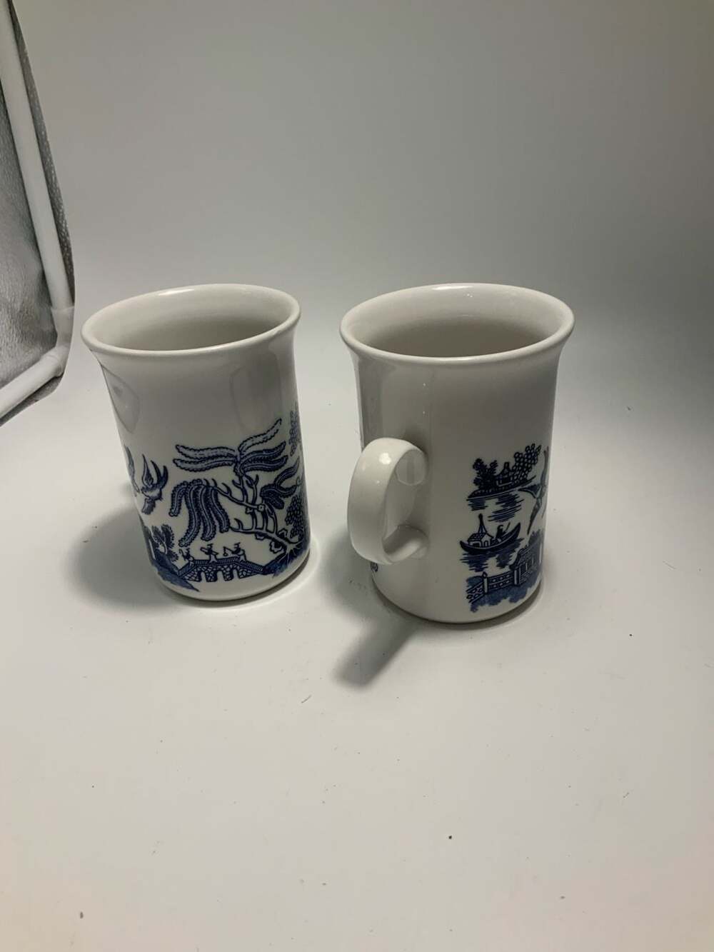 Churchill Blue Willow Coffee Tea Mug Set of 2 Made in England